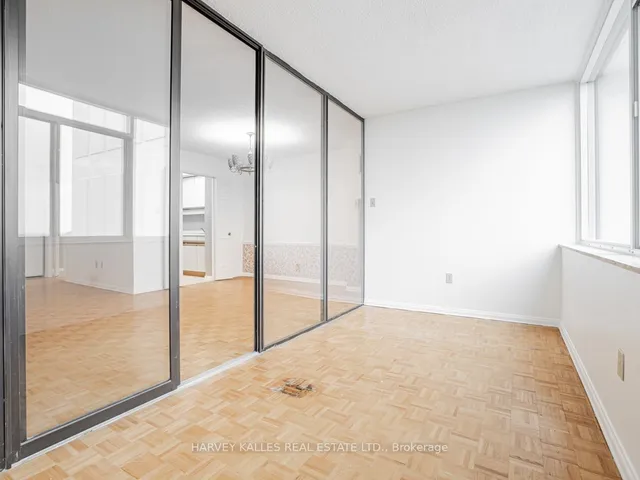 Additional image 14 of 3000 Bathurst St Unit 1101