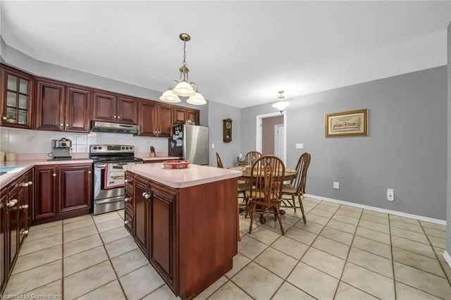 Additional image 14 of 122 Fieldway Dr