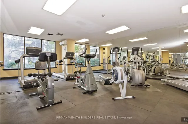 Additional image 16 of 633 Bay St Unit 219