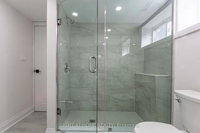 Additional image 26 of 961 Victoria Park Ave