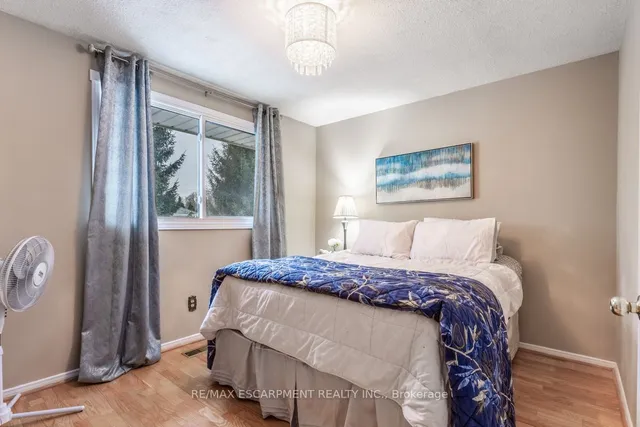 Additional image 16 of 984 Easterbrook Ave