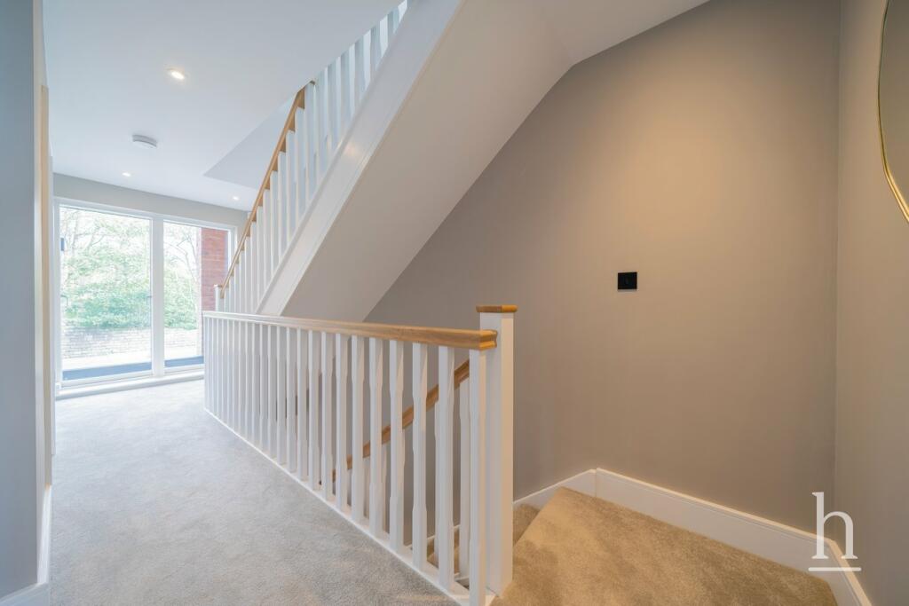 Additional image 11 of Telegraph Road, Heswall, CH60