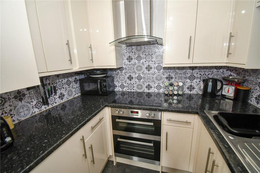 Additional image 6 of Bower House, Manorside Close, Upton
