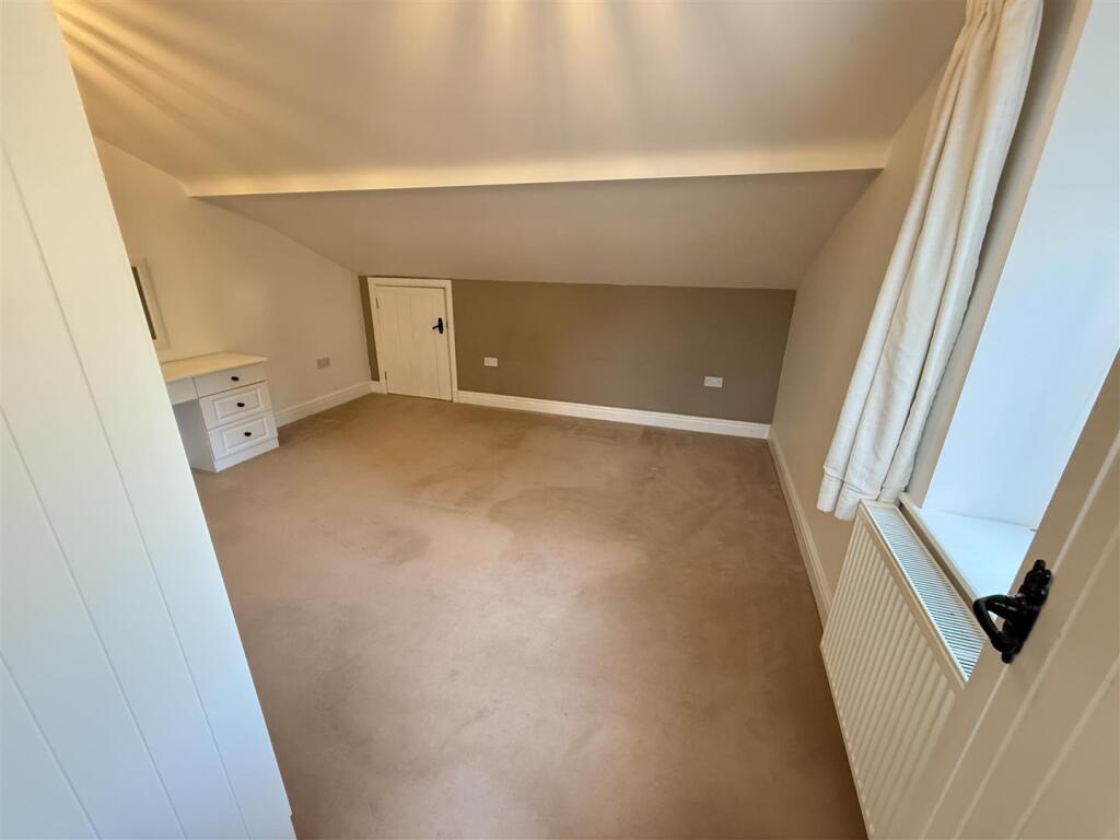 Additional image 24 of Lydiate Farm, The Lydiate, Heswall