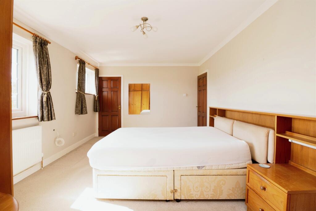 Additional image 13 of ., Llangan