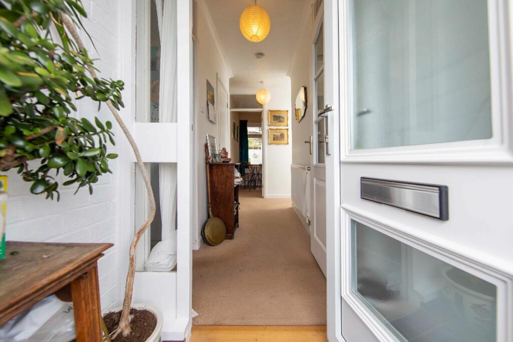 Additional image 3 of Ashgrove, Edwardsville, Treharris