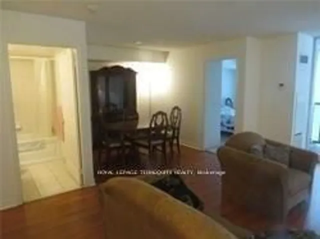 Additional image 5 of 30 Grand Trunk Cres Unit 503