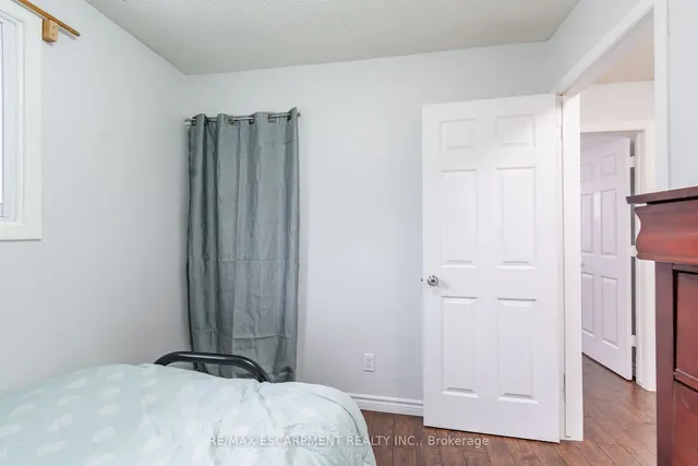 Additional image 21 of 117 Anna Capri Dr