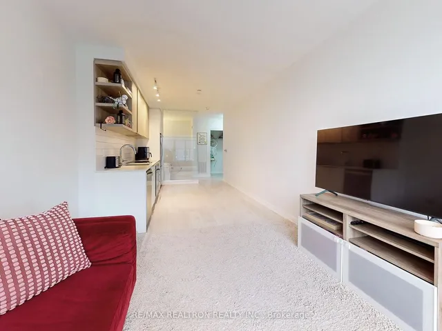 Additional image 10 of 6 Sonic Way Unit 405