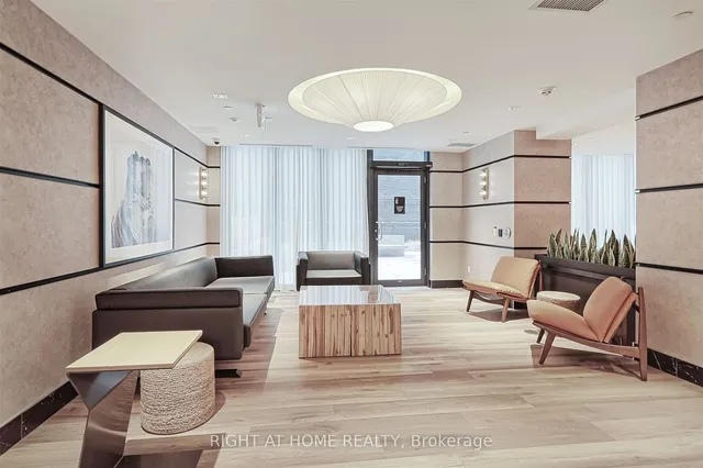 Additional image 9 of 327 King St Unit 1307