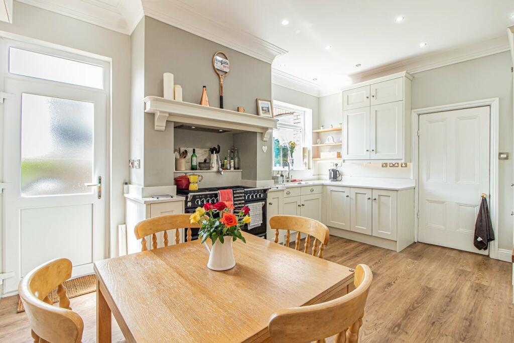 Additional image 12 of Llantrisant Road, Pontyclun, CF72