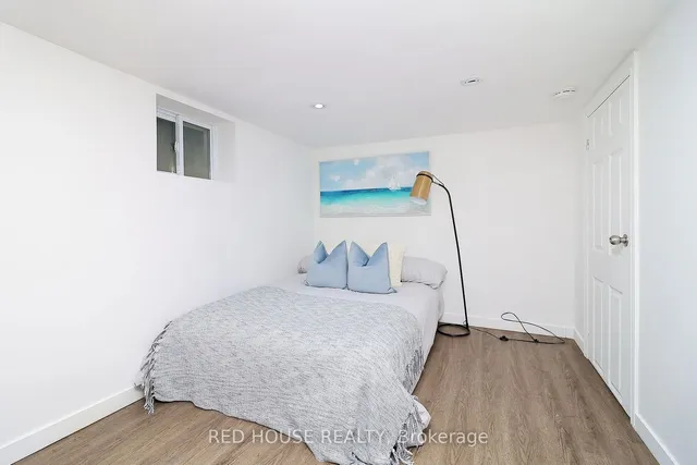 Additional image 24 of 95 Tenth St