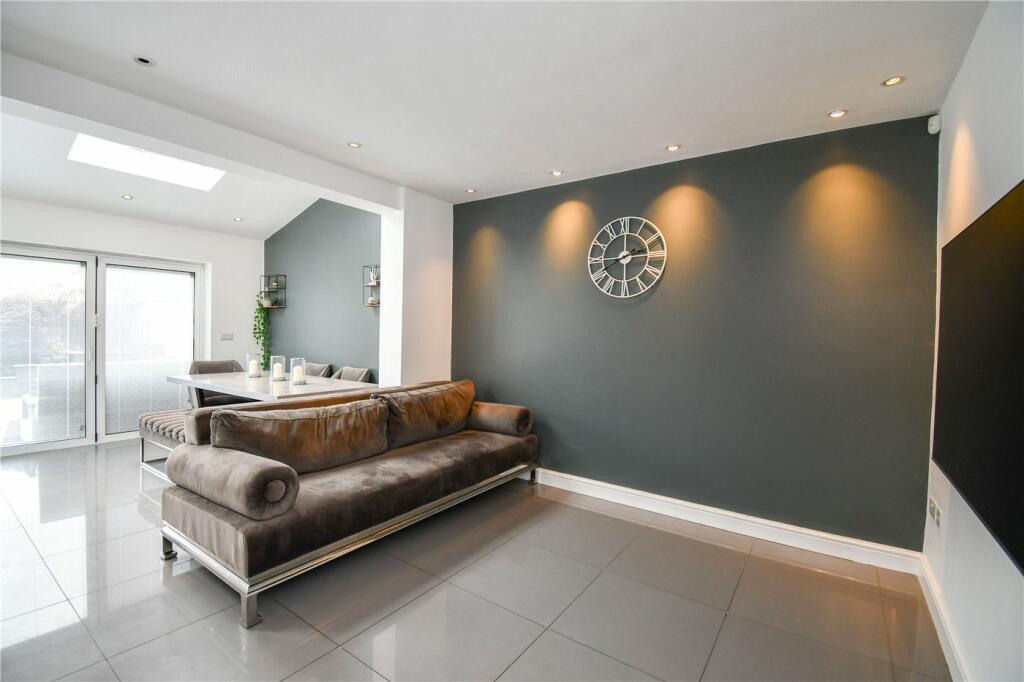 Additional image 5 of Avondale Avenue, Moreton, Wirral