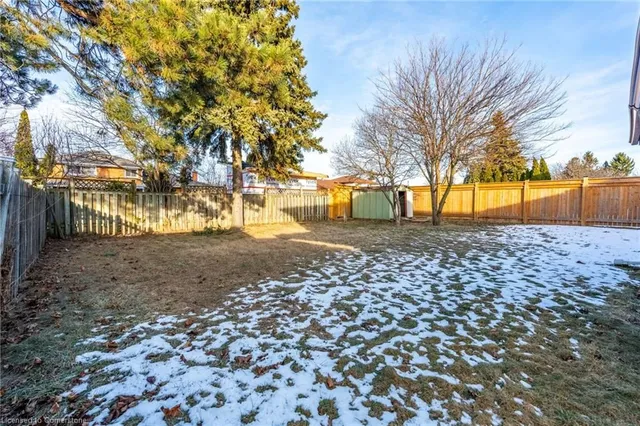 Additional image 38 of 9 Laurier Ave