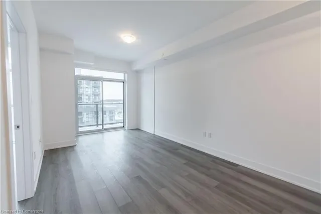 Additional image 10 of 450 Dundas St Unit 1007