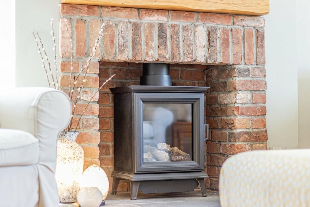 Additional image 5 of Llantrisant Road, Pontyclun, CF72