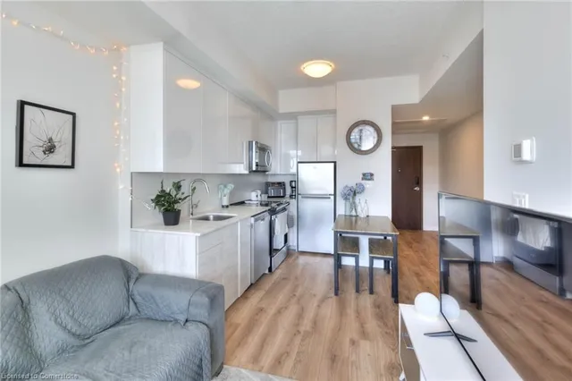 Additional image 6 of 60 Frederick St Unit 1111