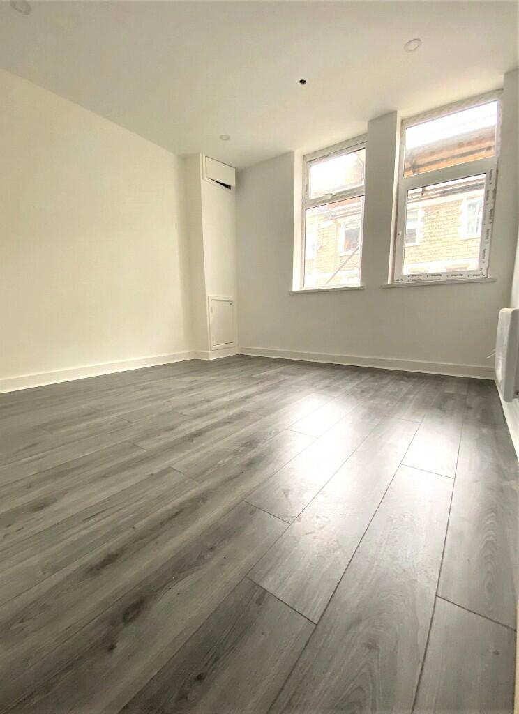 Additional image 3 of High Street, Barry, Vale Of Glamorgan, The, CF62