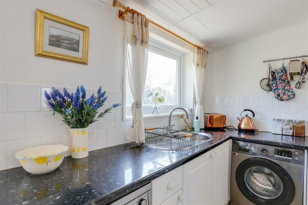 Additional image 9 of Channel View, Ogmore-By-Sea, Vale Of Glamorgan, CF32 0QA