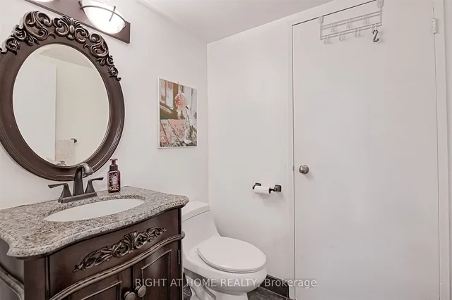 Additional image 13 of 633 Bay St Unit 1615