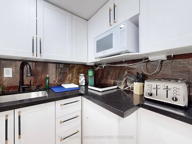 Additional image 19 of 364 The East Mall Unit 105