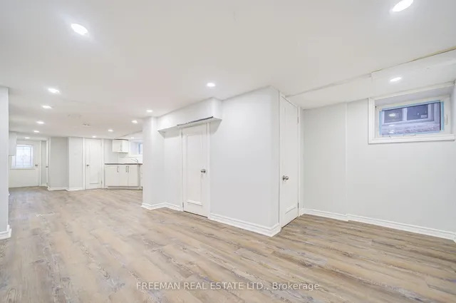 Additional image 30 of 164 Christie St