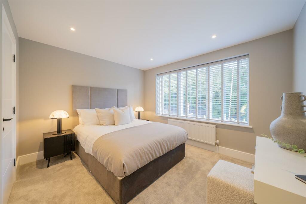 Additional image 28 of Telegraph Road, Heswall, Wirral