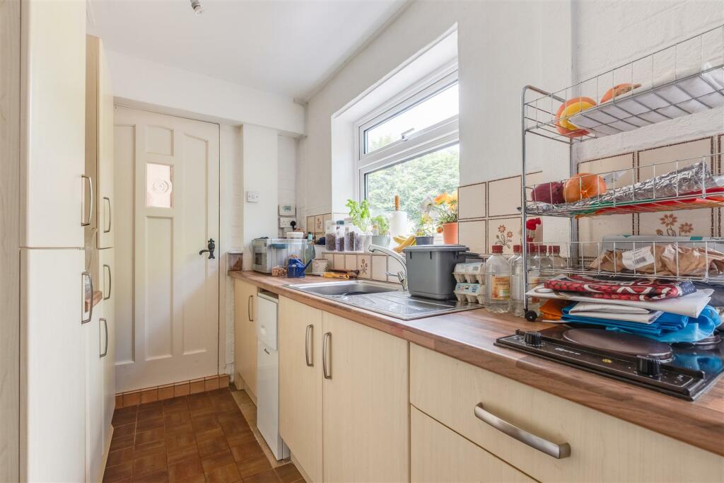 Additional image 20 of Hinderton Road, Neston