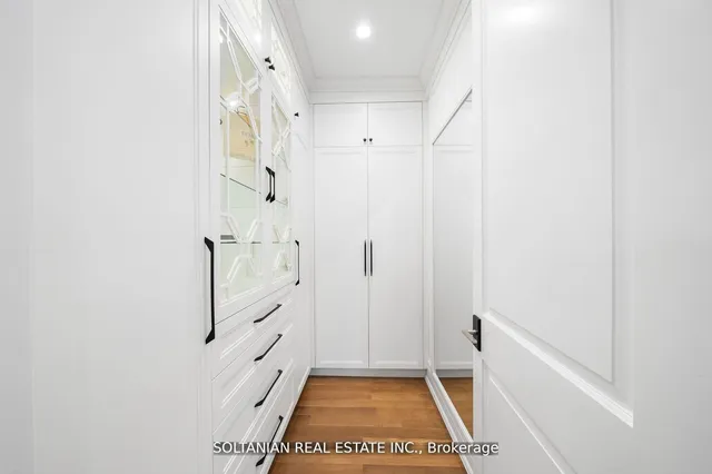 Additional image 29 of 148 Munro Blvd