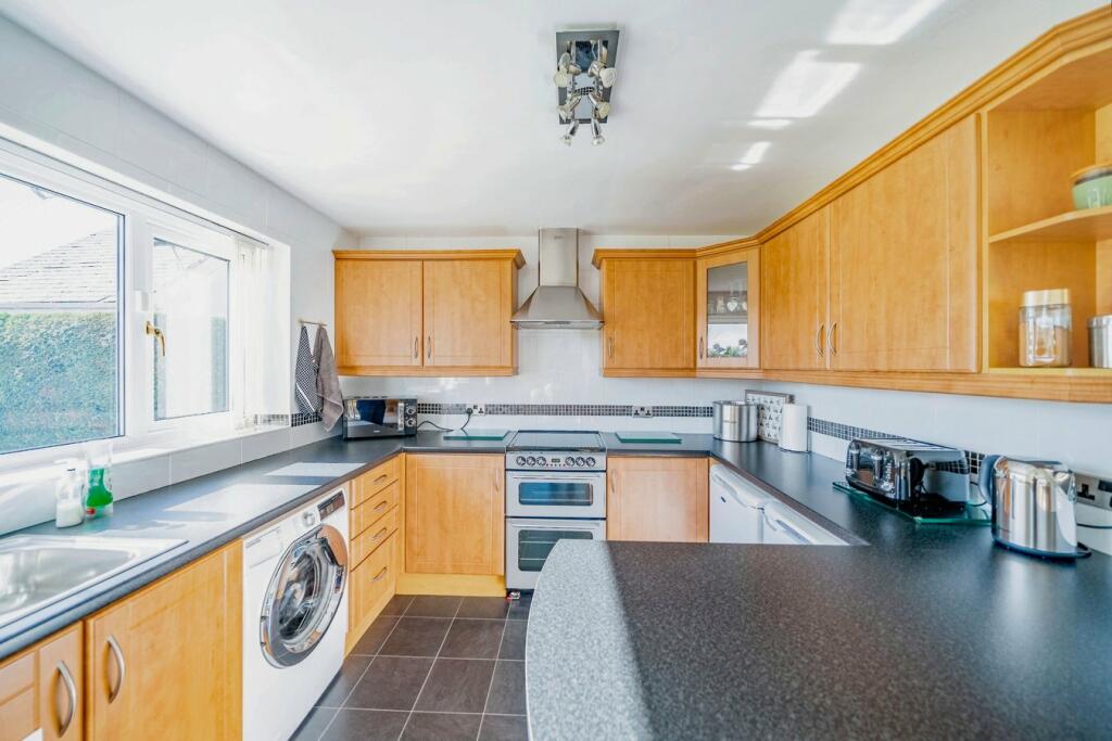 Additional image 5 of Hoylake Road, Wirral, CH46