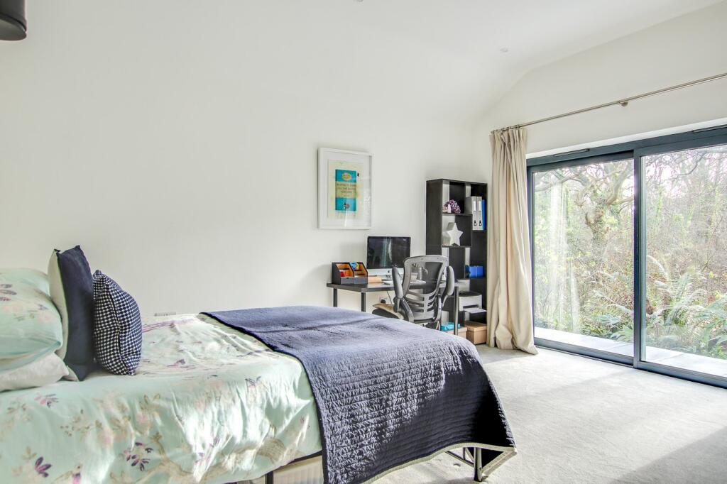 Additional image 14 of Chewton Common Road, Highcliffe, Christchurch, BH23