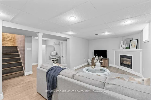 Additional image 27 of 377 East 16th St