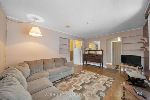 Additional image 5 of 102 Brenda Cres