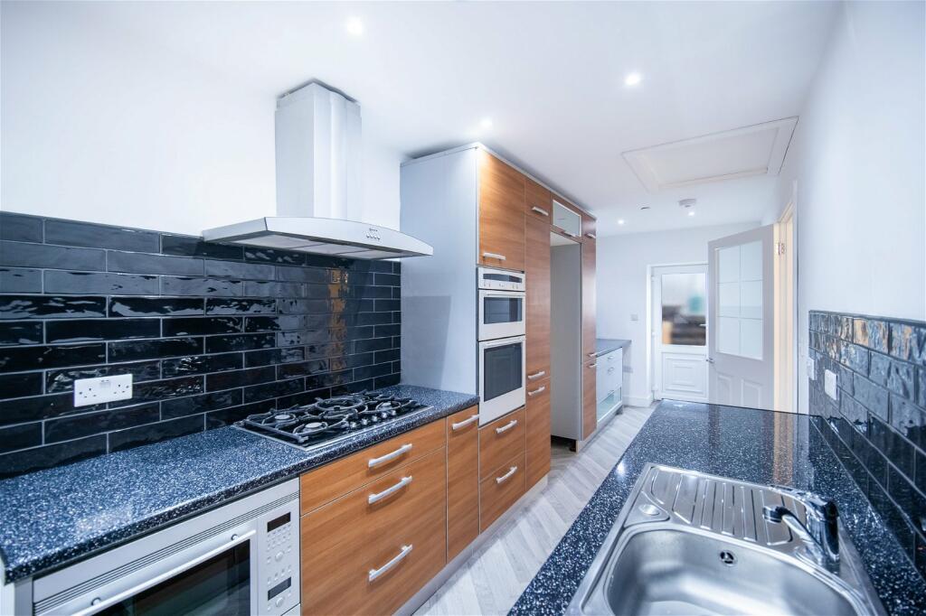 Additional image 11 of Heol Fargoed, Bargoed, CF81 8PQ