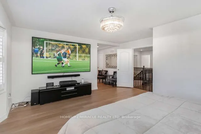 Additional image 10 of 452 Nairn Circ