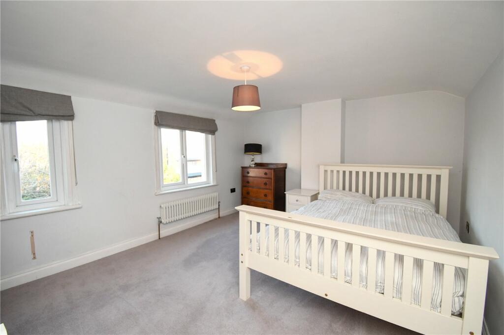 Additional image 22 of Mount Avenue, Heswall, Wirral