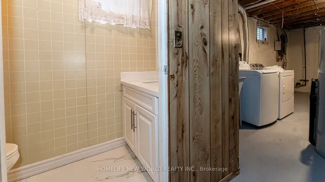 Additional image 29 of 35 Applemore Rd