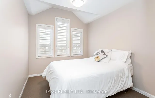 Additional image 31 of 267 Woodley Cres