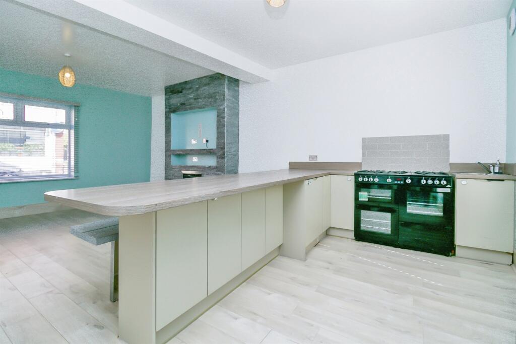 Additional image 5 of Vale Street, Barry