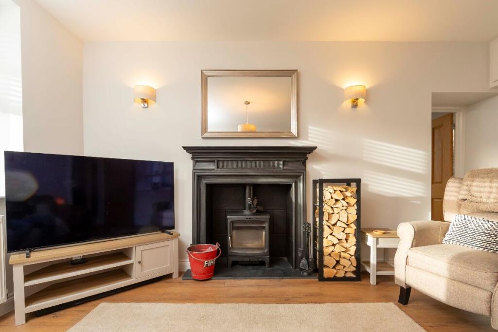 Additional image 18 of Brynyderw, Oakland Street, Bedlinog, Treharris