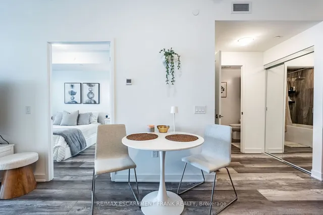 Additional image 13 of 2007 James St Unit 1305