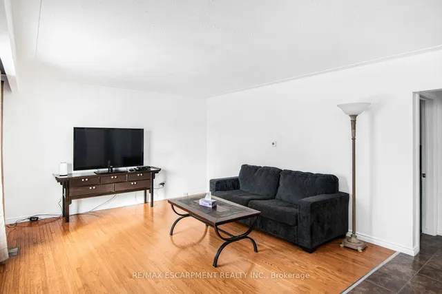 Additional image 7 of 725 Mud St