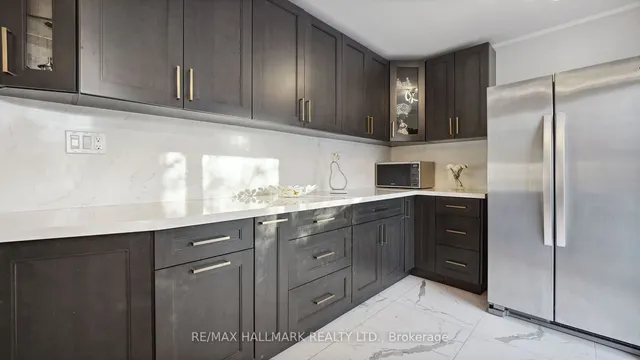 Additional image 13 of 73 Regency Sq