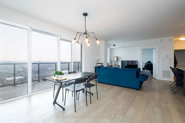 Additional image 6 of 955 Bay St Unit 3903