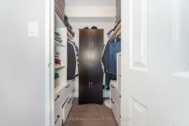 Additional image 20 of 234 Albion Rd Unit 304