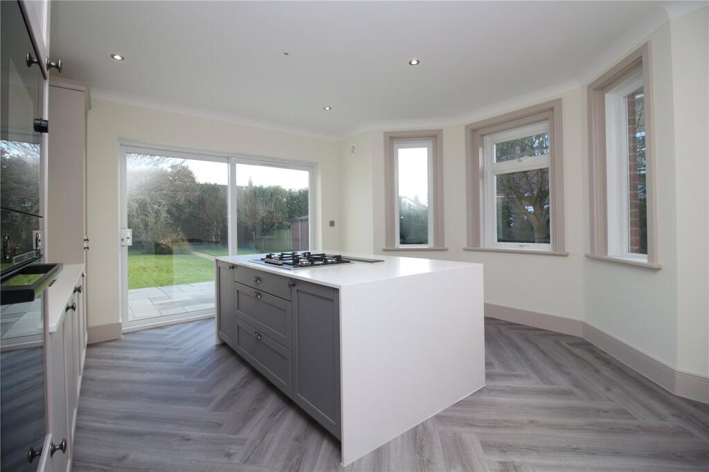 Additional image 16 of York Avenue, New Milton, Hampshire, BH25