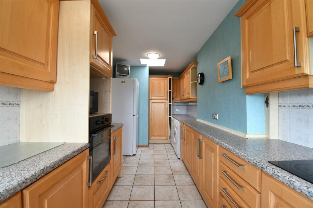 Additional image 21 of St Osyth Court, Barry