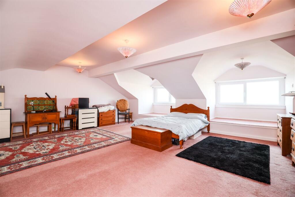 Additional image 14 of Sutton Lane, Ogmore By Sea, Vale Of Glamorgan, CF32 0PE