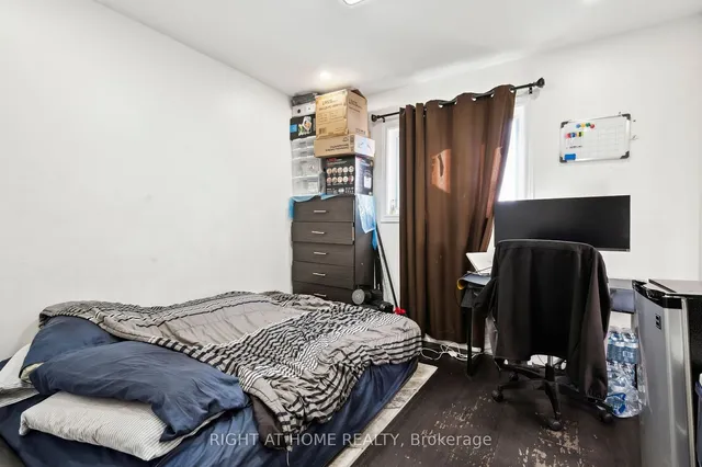 Additional image 20 of 22 Lynmont Rd