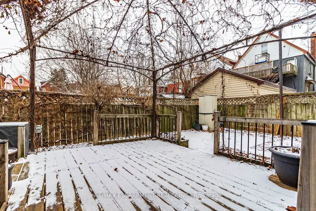Additional image 33 of 24 Fife St
